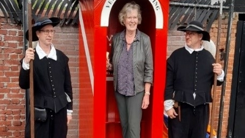 onthulling wachthuisje4